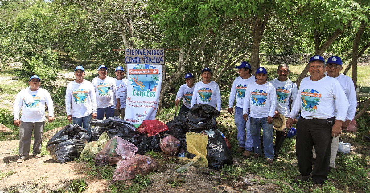 Fundación Bepensa, Grupo Financiero Actinver y Expedición Grosjean, viven juntos la experiencia de sanear un cenote.