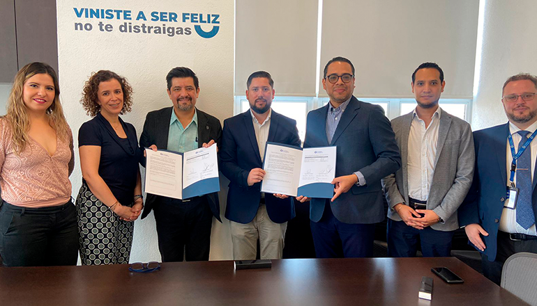 Bepensa Industrial firma colaboración con el Tec de Monterrey �